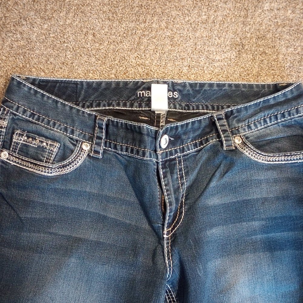 Women's size 16 reg plus size dark tone Maurices jeans